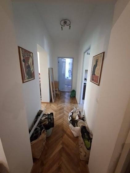 Apartament cu 4 camere decomandat în Dacia