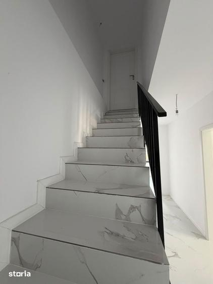 Casă cu 4 camere cu Teren 350 Mp în Central