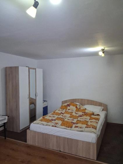 Garsonieră decomandată în Central