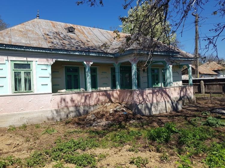 Casă individuală cu 3 camere cu Teren 1048 Mp în Valea Seacă