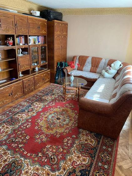 Casă cu 4 camere cu Teren 1187 Mp în Central
