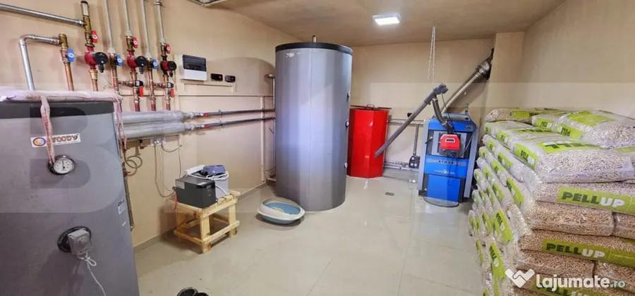 Casă cu 5 camere cu Teren 1000 Mp în Simeria