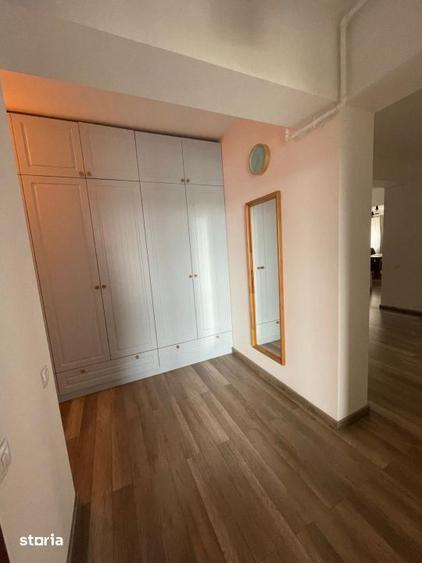 Apartament cu 3 camere decomandat, mobilat în Aviației