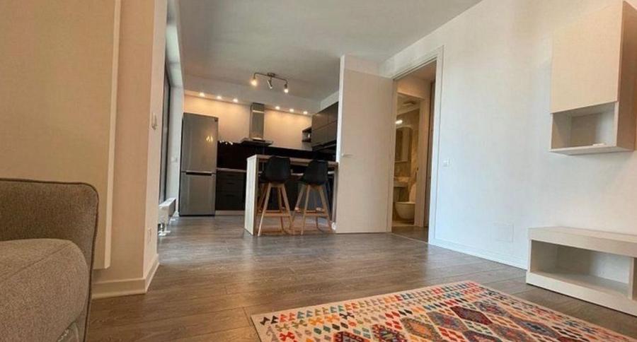 Apartament cu 2 camere semidecomandat, mobilat în Aviației