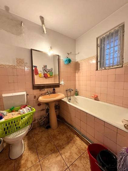 Apartament cu 3 camere decomandat în Tătărași