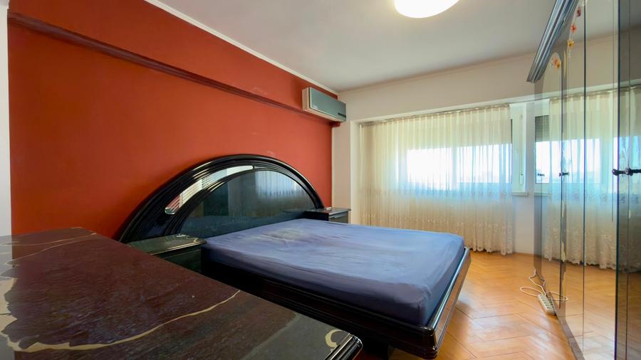 Apartament cu 3 camere în Unirii