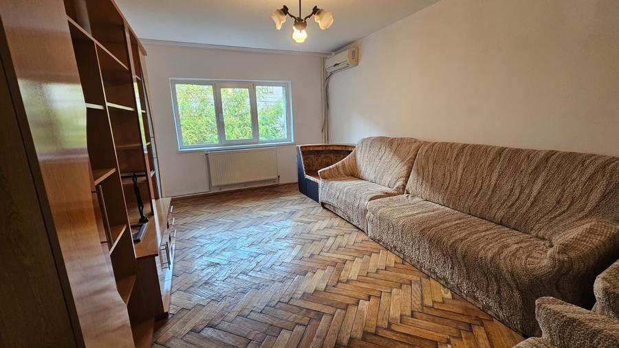 Apartament cu 2 camere decomandat în Siderurgiștilor