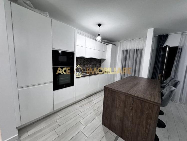 Apartament cu 3 camere decomandat, mobilat în Drumul Taberei