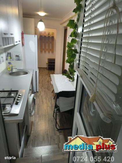 Apartament cu 2 camere decomandat în Micro 19