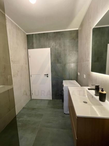 Apartament cu 2 camere semidecomandat, mobilat în Exterior Sud