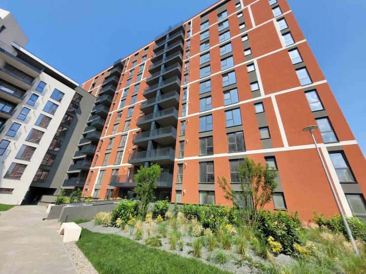 Apartament cu 3 camere decomandat în Theodor Pallady
