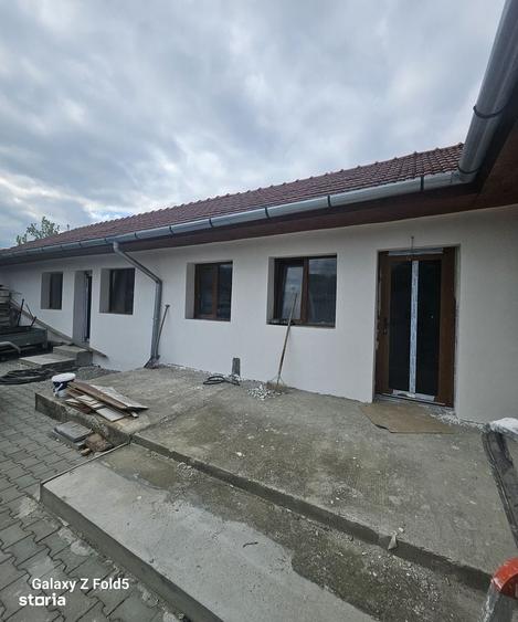 Casă cu 4 camere decomandat cu Teren 152 Mp în Cantemir