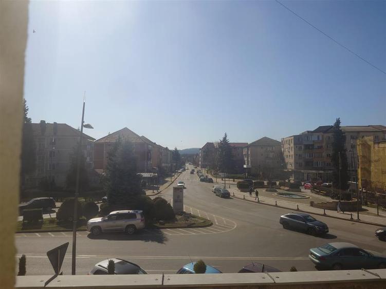 Spațiu comercial, de 211 mp, în Ultracentral