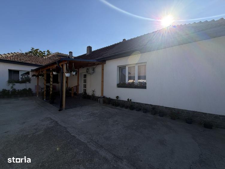 Casa individuala 5 camere, 173mp utili, 1159mp teren in Utvin - 12