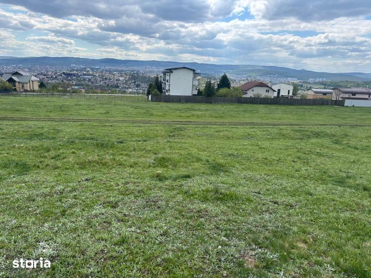 Teren de 980 mp, în Dâmbul Rotund