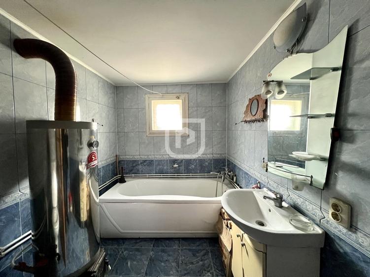 Casă individuală cu 3 camere cu Canalizare în Periferie