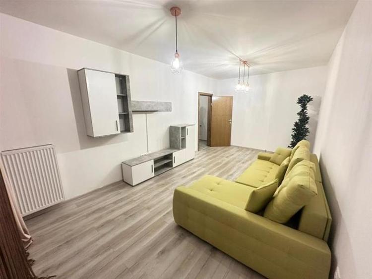 Apartament cu 2 camere decomandat, mobilat în Tractorul — fotografia 1