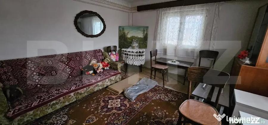 Casă cu 2 camere cu Teren 1200 Mp în Central