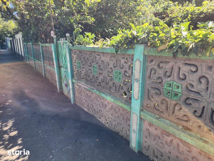 Casă cu 4 camere cu Teren 242 Mp în Giurgiului