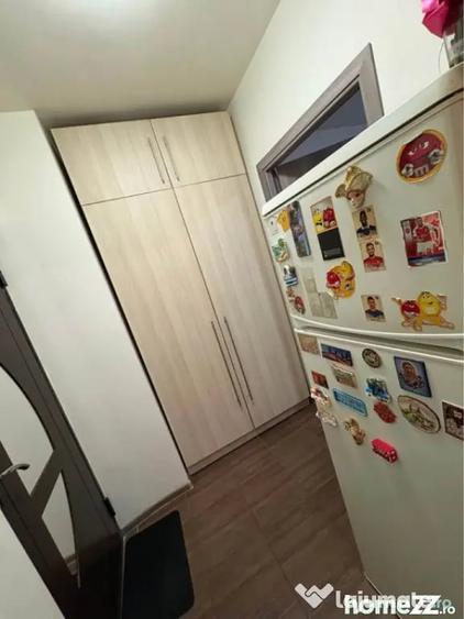 Apartament cu 2 camere semidecomandat în Calea București
