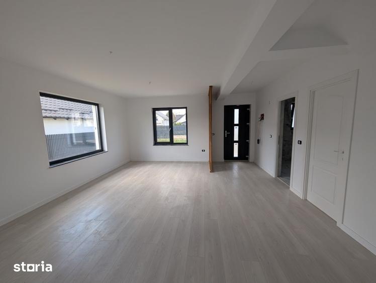 Casă cu 4 camere cu Teren 530 Mp în Central
