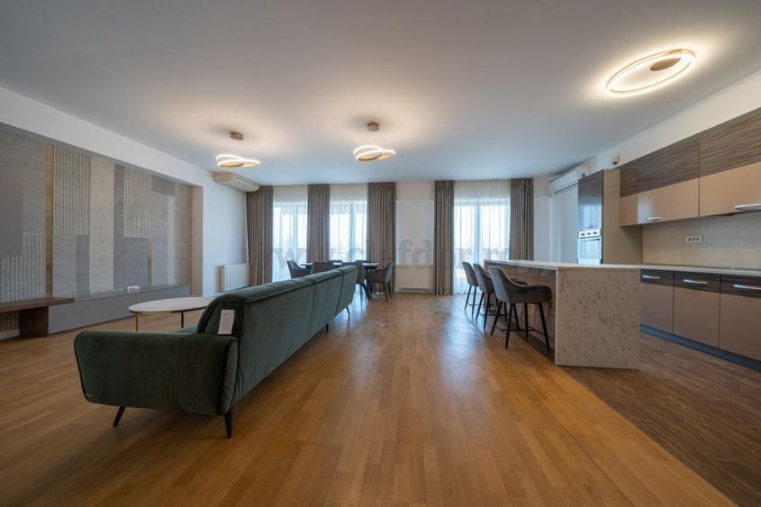 Apartament cu 4 camere semidecomandat, mobilat în Șoseaua Nordului