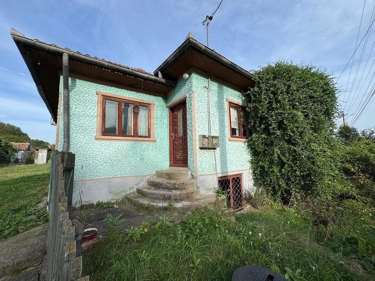 Casa cu livada matura ?i teren intravilan de 2.224 mp - 4