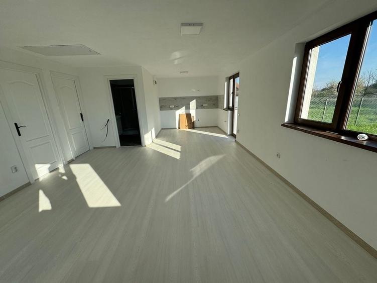 Casă cu 3 camere în Prejmer