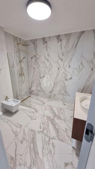 Apartament cu 3 camere decomandat în Ultracentral
