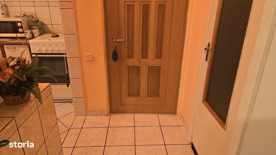 Apartament cu 2 camere semidecomandat în Zamfirescu