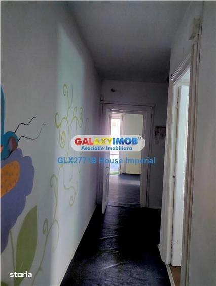 Casă cu 9 camere cu Teren 170 Mp în Vitan