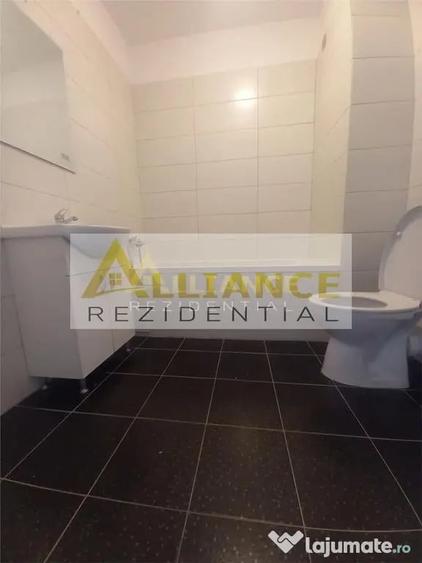 Apartament cu 3 camere decomandat în Metalurgiei