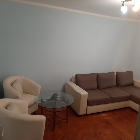 Apartament cu 2 camere decomandat în Steaua