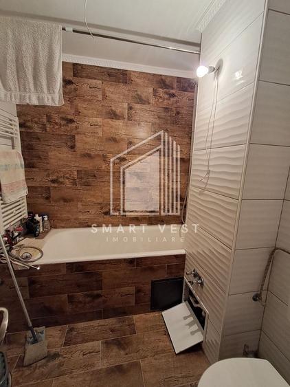 Apartament cu 3 camere decomandat, mobilat în Micro 17