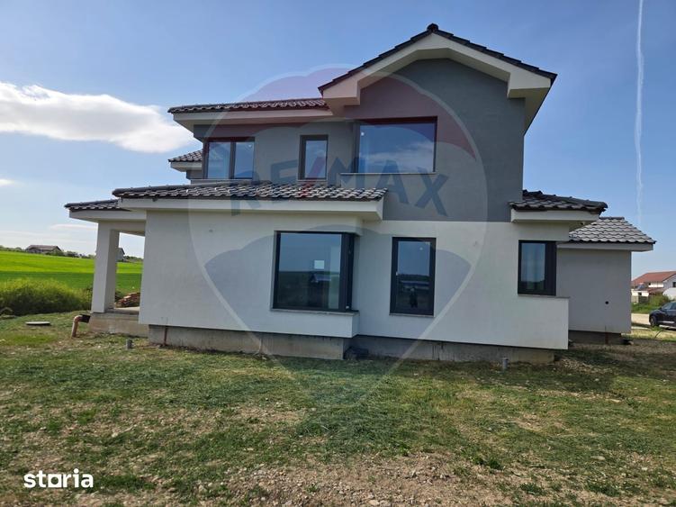 Casa deosebita cu 4 dormitoare in Oradea- Cihei - 18