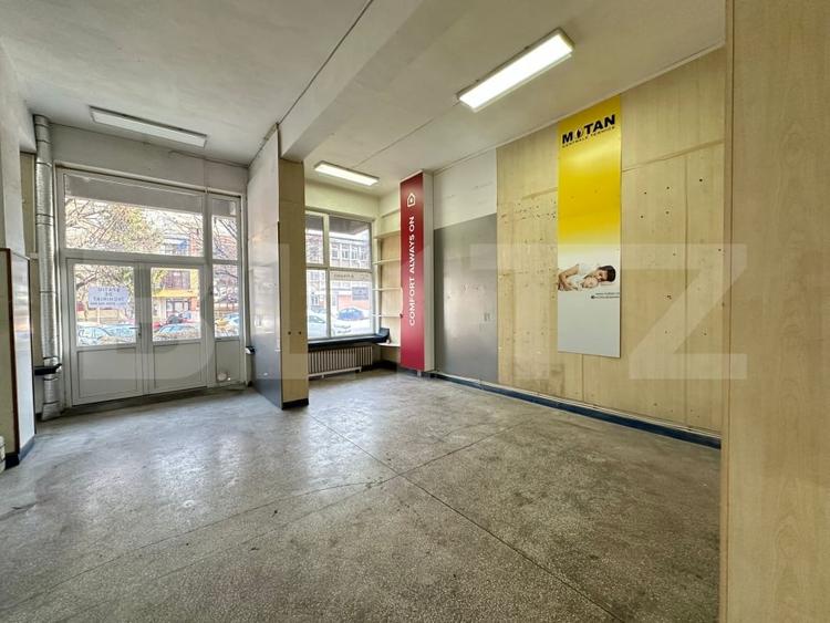 Spațiu comercial, de 87 mp, în Decebal