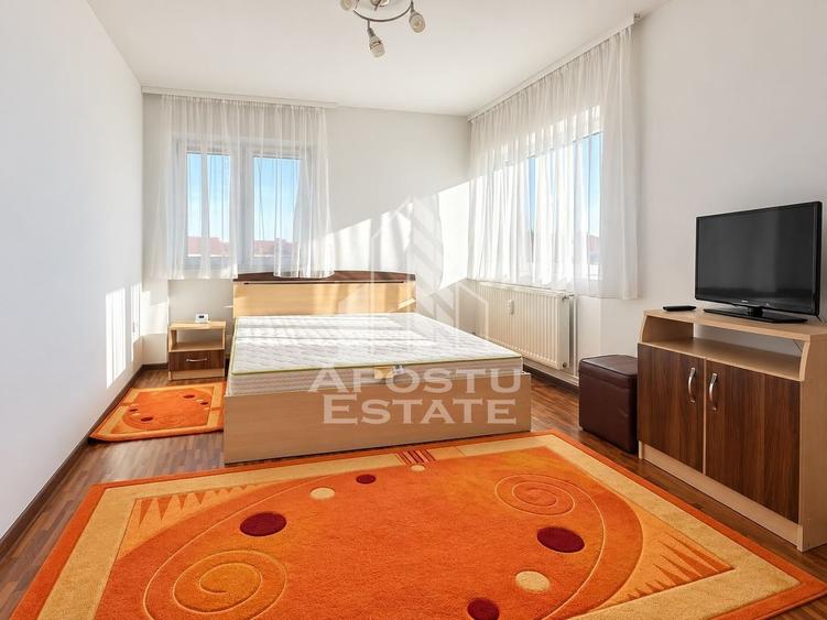 Apartament cu 2 camere decomandat, mobilat în Podgoria