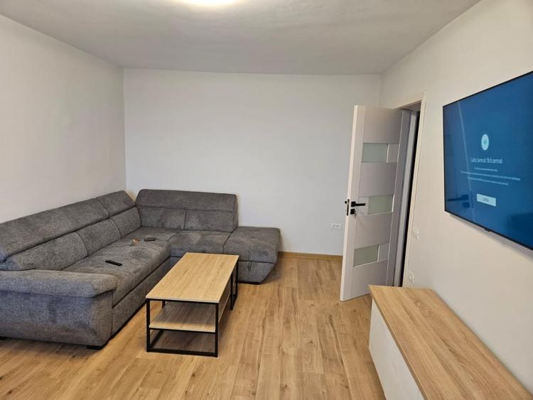 Apartament 3 camere de inchiriat | Zona Tomis 3 - 1