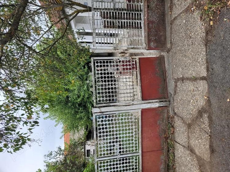 Casă cu 5 camere în Murani