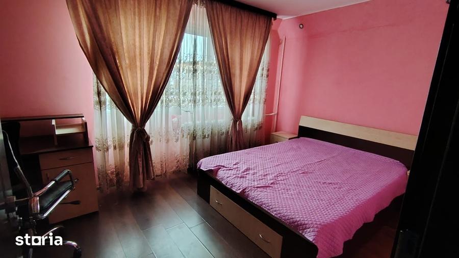 Apartament cu 2 camere semidecomandat în Calea București