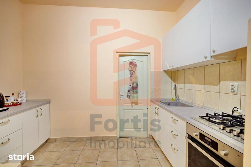 Casă cu 3 camere cu Teren 675 Mp în Roșiori
