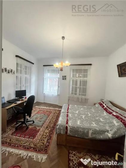 Casă cu 5 camere cu Teren 1590 Mp în Schei