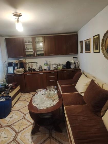 Casă cu 4 camere cu Teren 194 Mp în Central