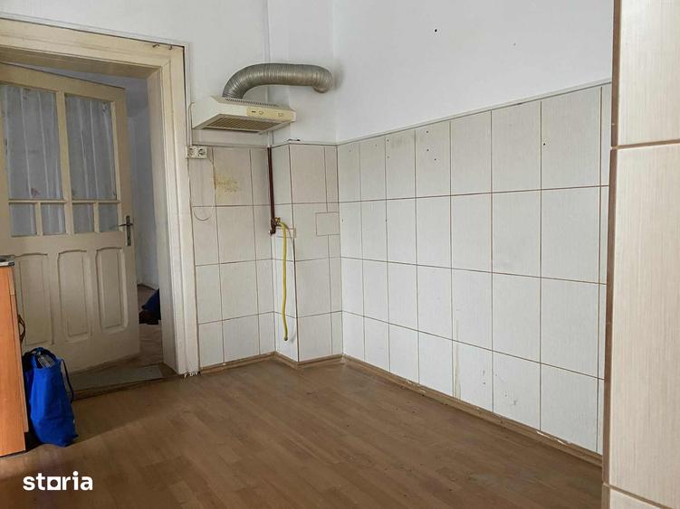 Casă cu 2 camere cu Teren 50 Mp în Central