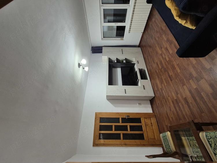 Apartament cu 2 camere nedecomandat în Central