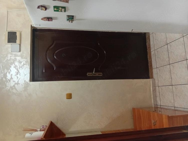 Apartament cu 2 camere nedecomandat în Obor