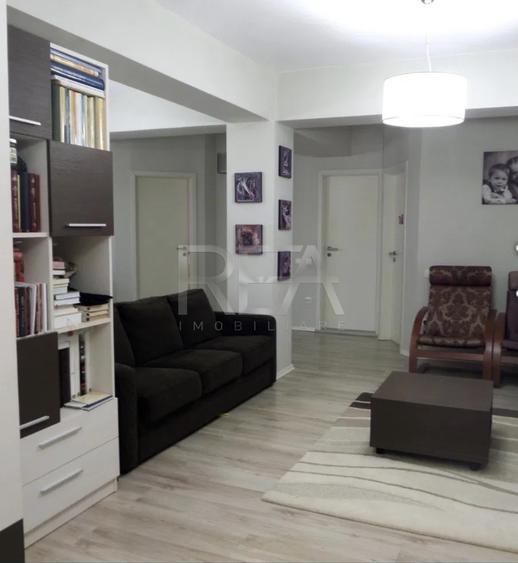 Apartament cu 3 camere semidecomandat, mobilat în Berceni