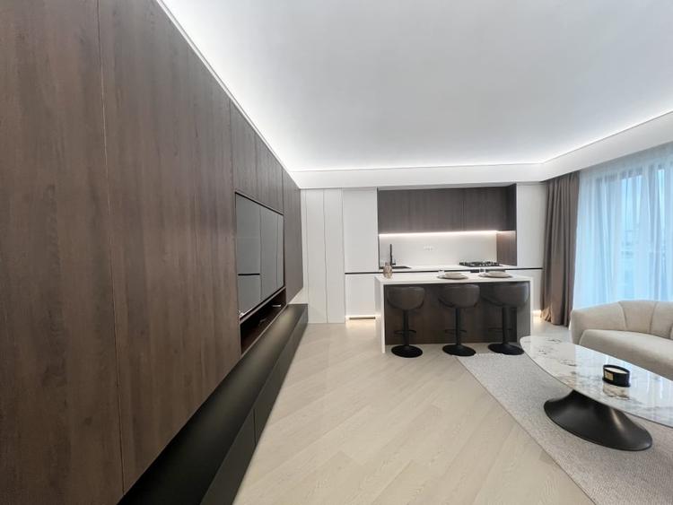 Apartament cu 3 camere decomandat, mobilat în Pipera