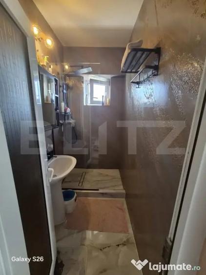 Apartament cu 3 camere decomandat în Burdujeni