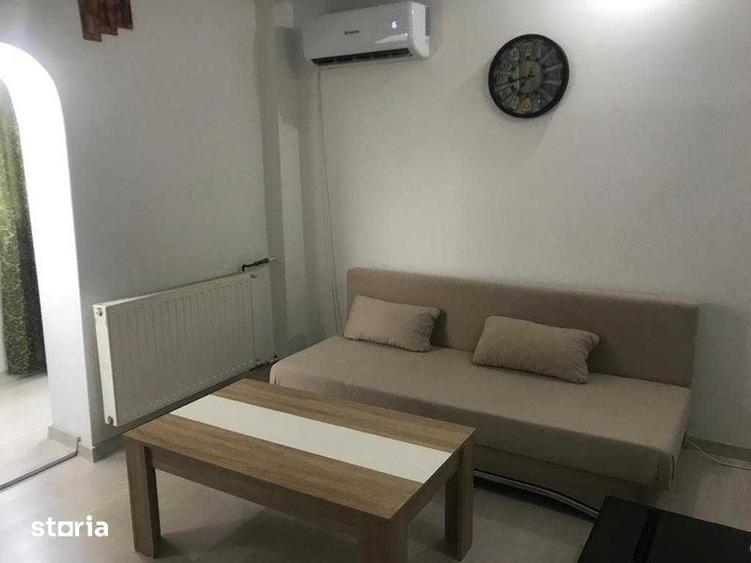 Garsonieră decomandată în Central